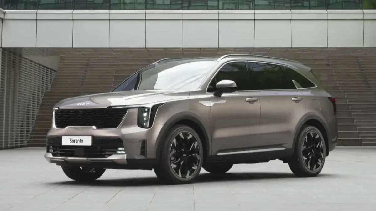 '국민 SUV' 쏘렌토, 2년 연속 베스트셀링카 왕좌 탈취... 현대차마저 꺾은 이유는?