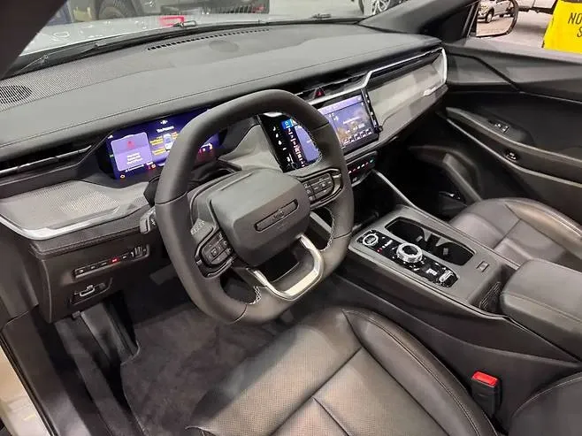 2년 공백 뒤 완전 변신한 지프 체로키, 하이브리드 전용으로 국내 출시