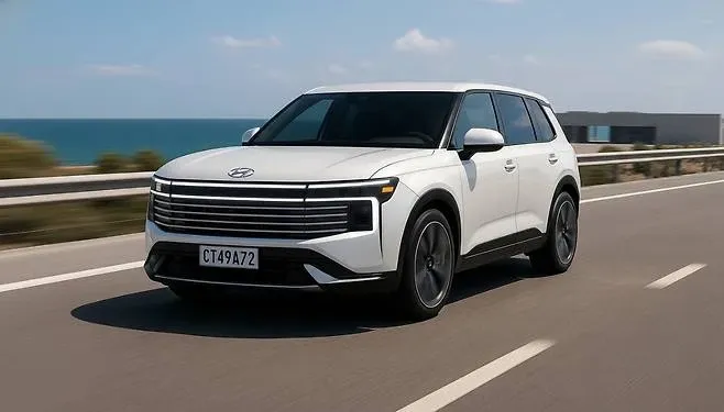 디자인 혁명 일으킨 신형 싼타페, 레인지로버 능가 수준의 '각진 미학'이 시장을 뒤흔들다