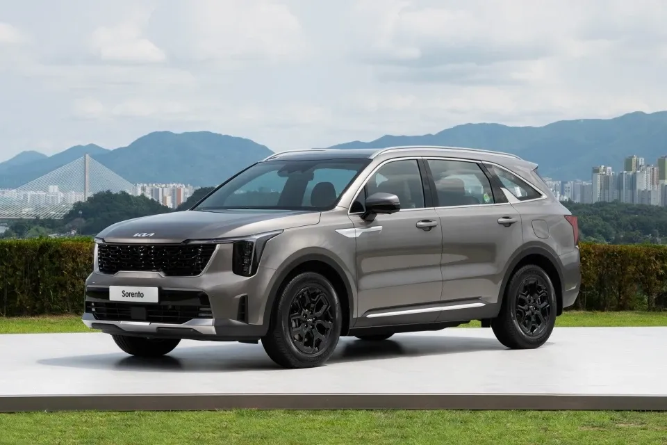 고물가 시대, 하이브리드 대신 '가솔린 깡통' 쏘렌토가 뜬다