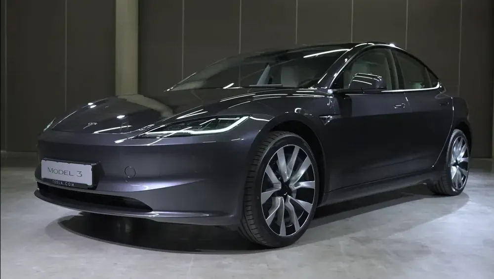 테슬라 모델3·Y, 배터리 시한폭탄 되나…유럽서 번진 LG NCM811 열화 논란과 중고차 폭락 공포