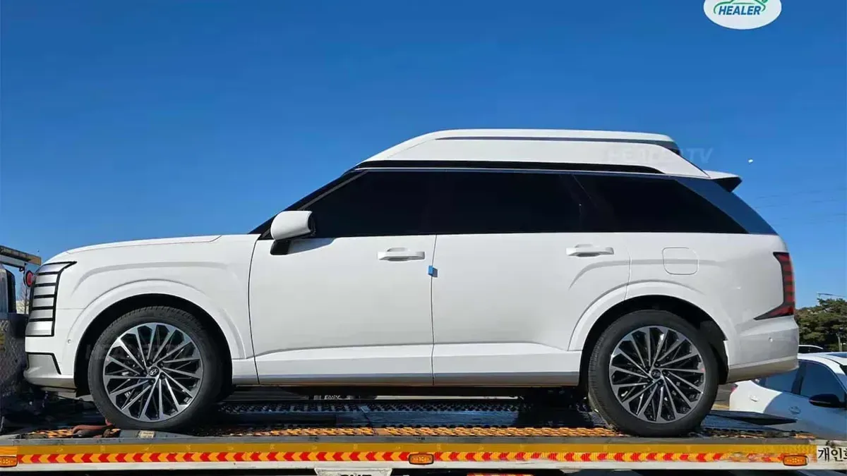 드디어 포착된 2미터 거인! 현대 팰리세이드 하이루프, 도로 주행 모습 최초 공개