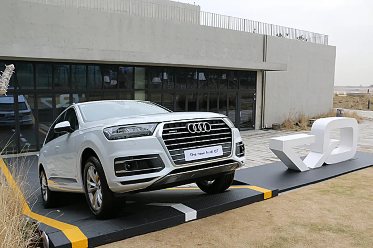 아우디 Q7, 가격 대비 최고 수준의 하드웨어와 공간성으로 패밀리카 시장 공략