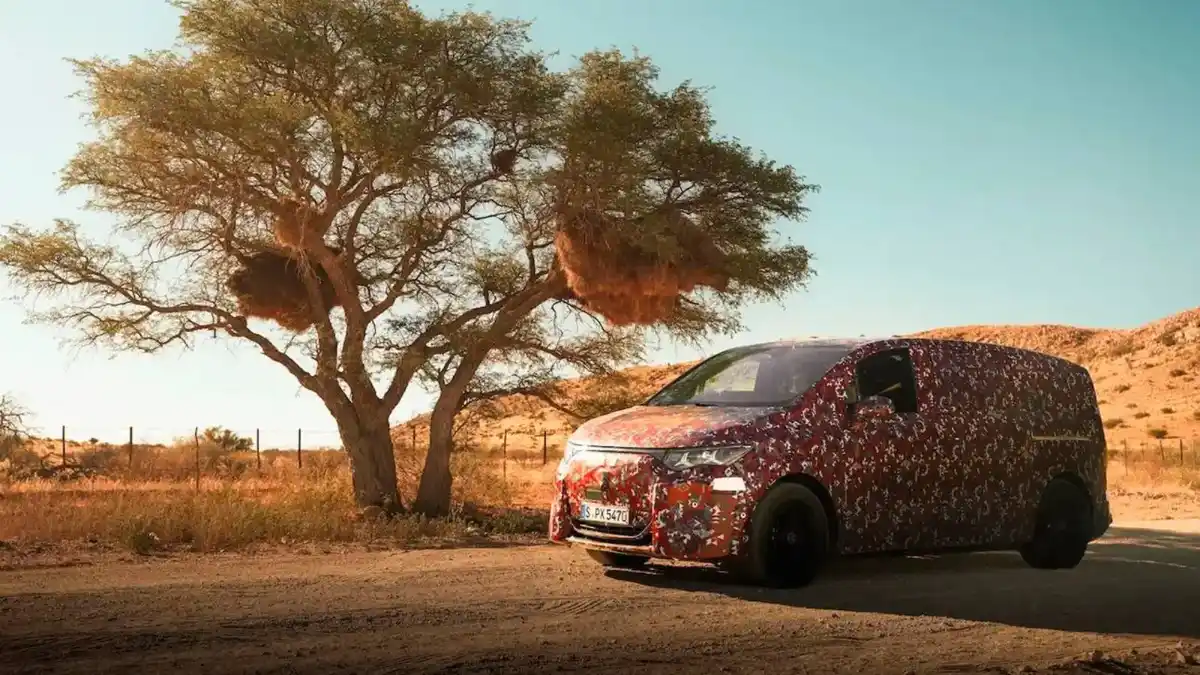 "S클래스보다 편한 리무진밴?" 벤츠 VLE, 2026년 3월 데뷔로 럭셔리 미니밴 시장 재편 예고