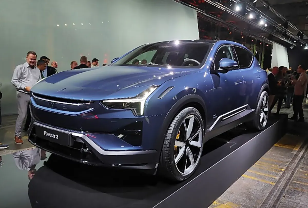 럭셔리 전기차의 새로운 기준, 폴스타 3와 5가 한국 시장에 던지는 승부수