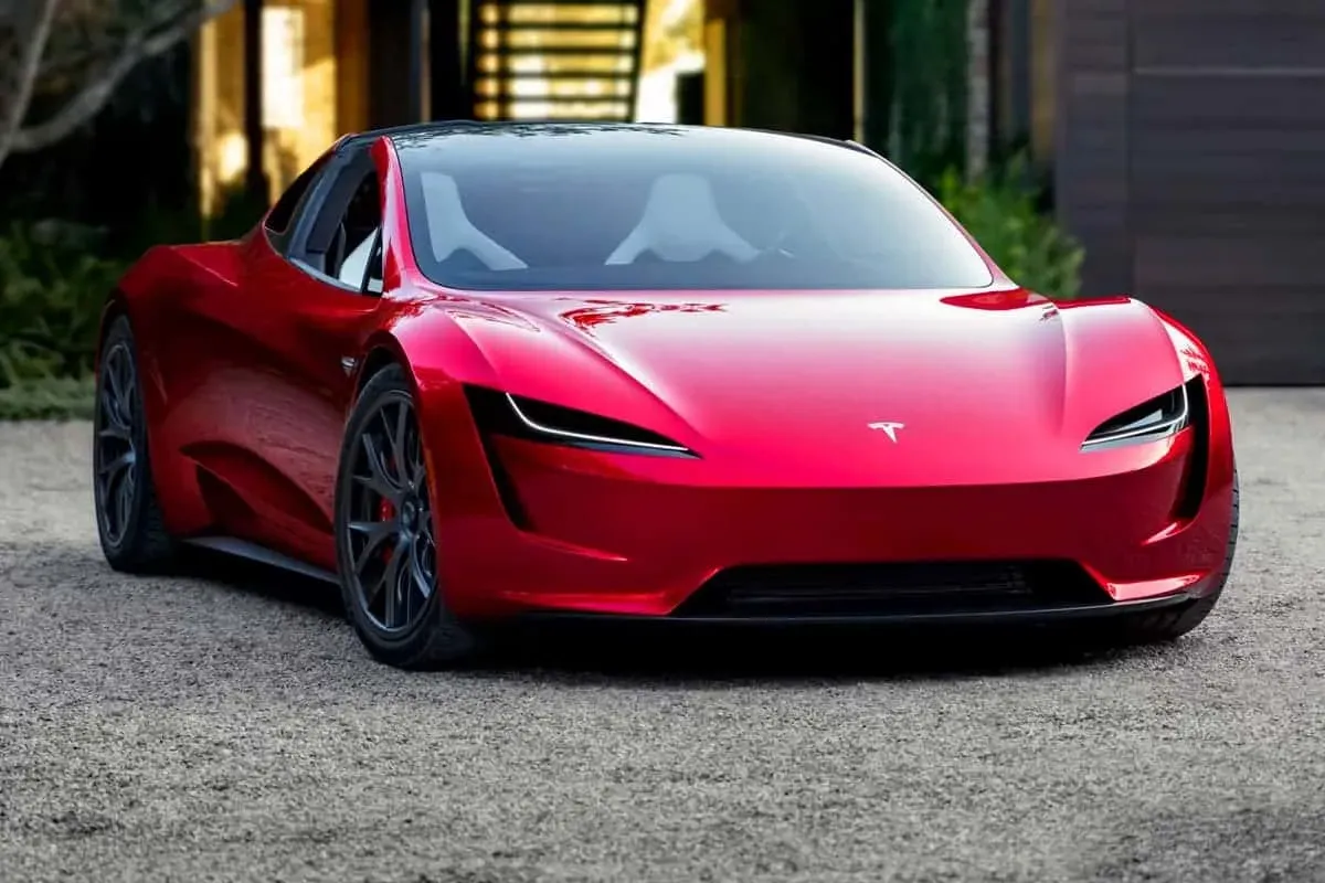 테슬라 로드스터, 물리적 마찰의 한계를 깨고 하이퍼카의 정의를 재정립하다