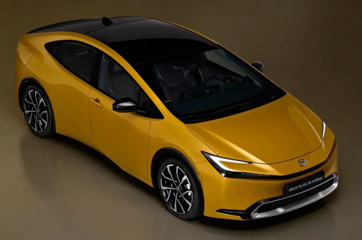 2026 연비 대전: 국산 하이브리드의 역습과 전기차 유지비의 진실