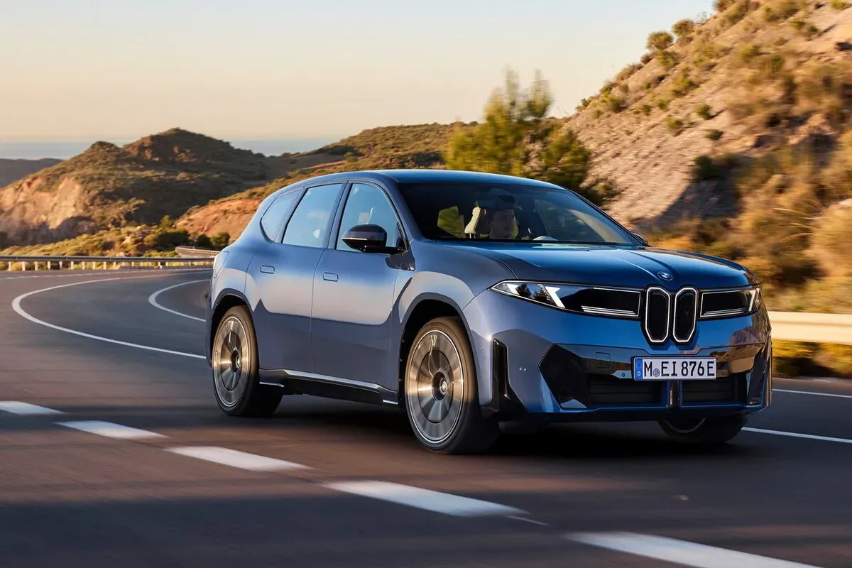 8,690만 원인데 사흘 만에 2,000대…보조금 없어도 불티나게 팔린 전기차의 정체