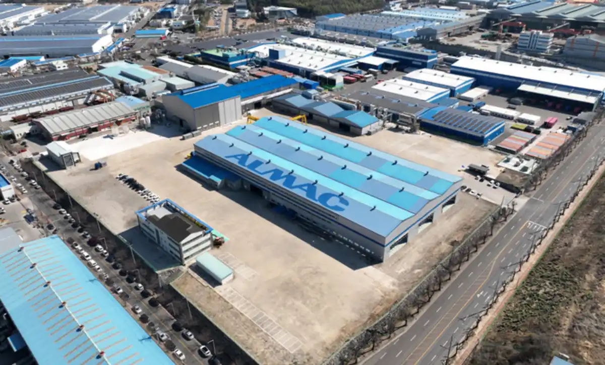 "자동차에서 우주로" 스페이스X 탑승한 알멕, 진짜 게임체인저 될까?