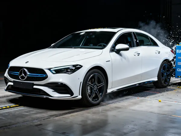 전기차 안전성 혁신, 메르세데스 CLA가 보여준 별 5개의 정체성