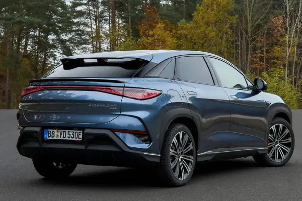 그냥 가성비 아니라는 BYD, 한국서 정말 뜬다…그 이면의 불안한 그림자