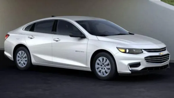 고속 주행에서 국산차를 압살하는 1000만원대 미국 세단의 정체...쉐보레 말리부의 진짜 강점은?