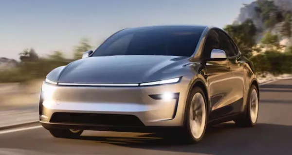 국내 도로를 점령한 '수입차 제국'…BMW·벤츠·테슬라 3강 구도가 자동차 시장 미래를 결정한다