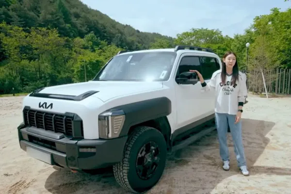 '진짜 사용 후기'로 스타 마케팅 패러다임 바꾼 기아…실제 오너 셀럽 전략 주목