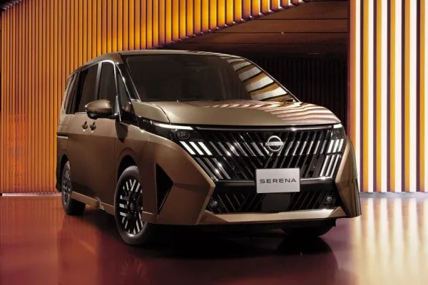 닛산 세레나 페이스리프트, 35주년 앞두고 고급형 중심 디자인 개선
