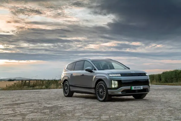 현대·기아, 英 자동차 시장 점령! IONIQ 9·EV4, UK Car of the Year 2026 수상