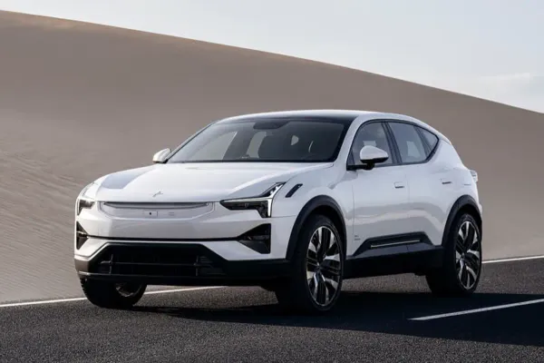 전 세계 최저가 예고한 폴스타의 파격 행보, 프리미엄 전기차 시장의 판도를 바꿀까