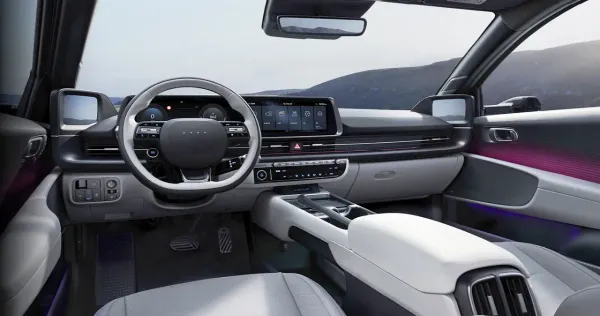 "테슬라도 비상 걸렸다" 유럽 싹쓸이 예고한 갓성비 '아이오닉3' 충격적 정체